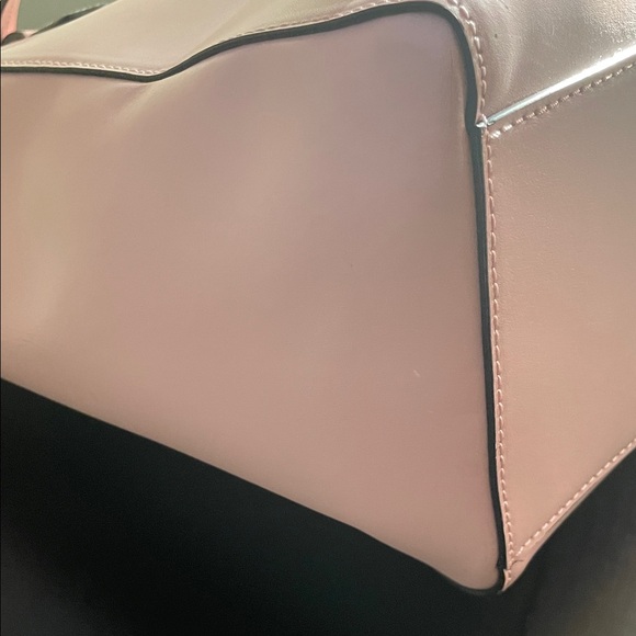 Kate Spade New York Maryanne Light Pink Tote / accent Bow & Pom Pom 15.5” x 10.5 - Picture 9 of 16